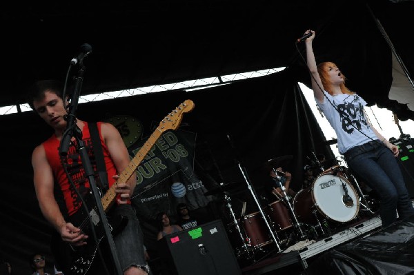 Paramore on the Route 66 Stage, Warped Tour, Verizon Wireless Amphitheater,