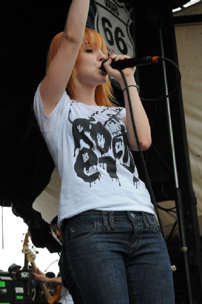 Paramore on the Route 66 Stage, Warped Tour, Verizon Wireless Amphitheater,