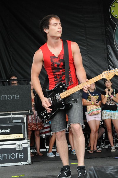 Paramore on the Route 66 Stage, Warped Tour, Verizon Wireless Amphitheater,