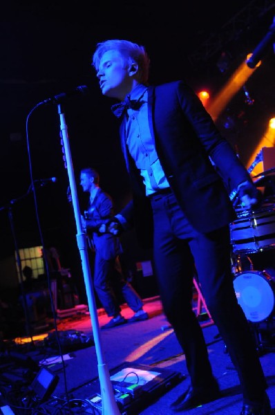 Patrick Stump at La Zona Rosa, Austin, Texas 10/19/11 - photo by Jeff Barri