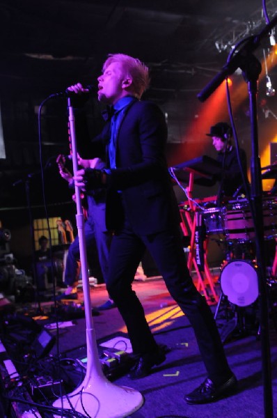 Patrick Stump at La Zona Rosa, Austin, Texas 10/19/11 - photo by Jeff Barri