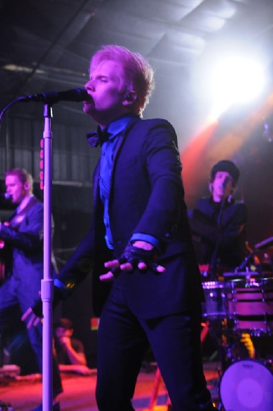 Patrick Stump at La Zona Rosa, Austin, Texas 10/19/11 - photo by Jeff Barri