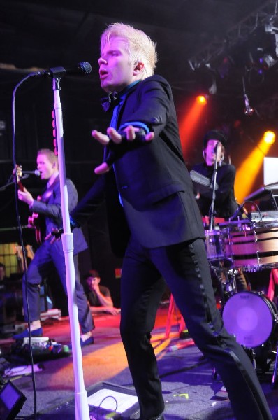 Patrick Stump at La Zona Rosa, Austin, Texas 10/19/11 - photo by Jeff Barri