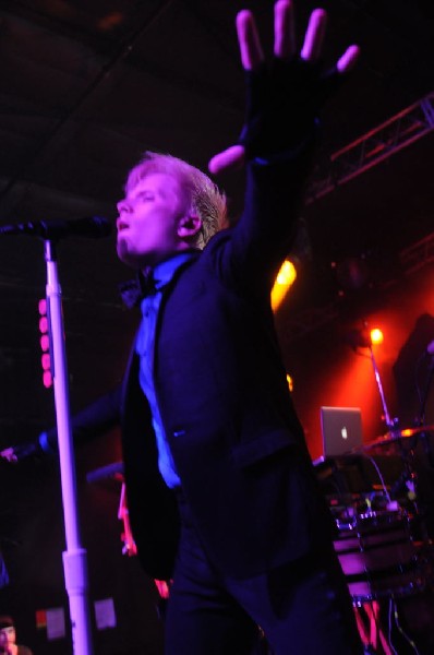 Patrick Stump at La Zona Rosa, Austin, Texas 10/19/11 - photo by Jeff Barri