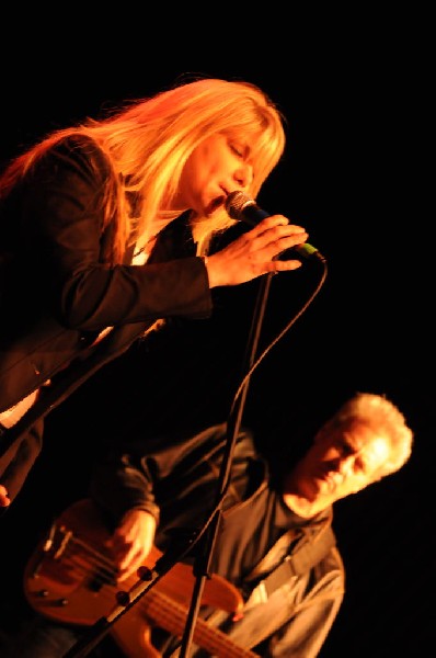 Paula Nelson at the Help Austin Help Haiti Benefit, Austin Music Hall