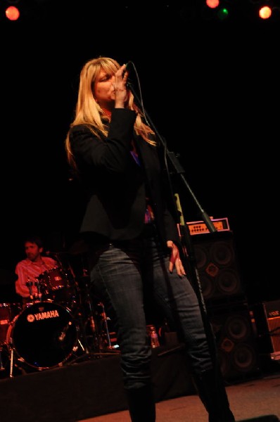 Paula Nelson at the Help Austin Help Haiti Benefit, Austin Music Hall