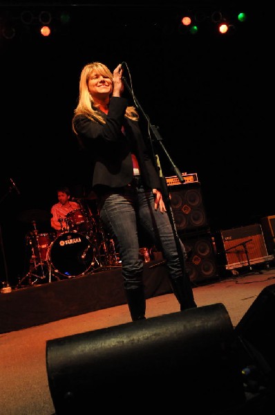 Paula Nelson at the Help Austin Help Haiti Benefit, Austin Music Hall