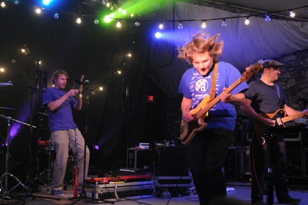 Pavement at Stubb's BarBQ Austin, Texas 09/28/10 - Photos by Jeff Barringer