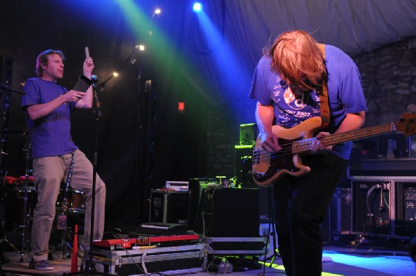 Pavement at Stubb's BarBQ Austin, Texas 09/28/10 - Photos by Jeff Barringer