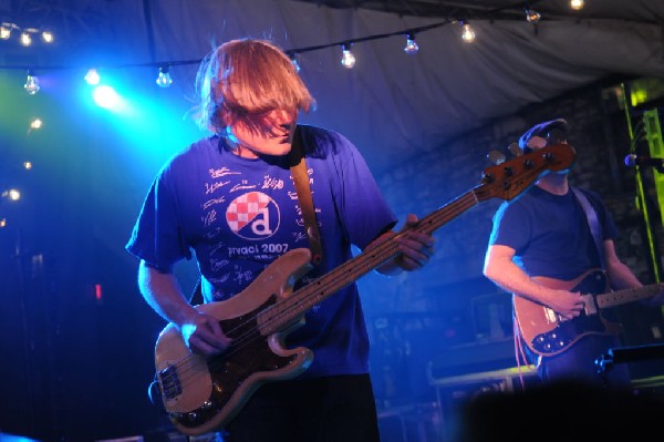 Pavement at Stubb's BarBQ Austin, Texas 09/28/10 - Photos by Jeff Barringer