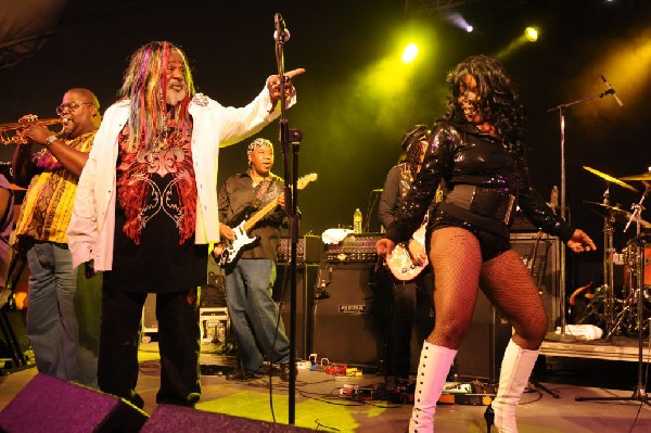 George Clinton and Parliament Funkadelic at Stubb's BarBQ, Austin Texas, 04