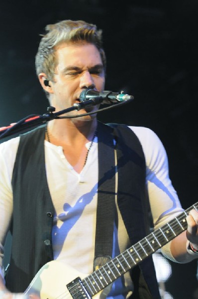 Plain White T's at the Frank Erwin Center, Austin, Texas