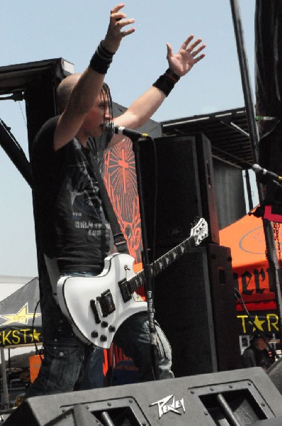 Powderburn at the Mayhem Festival Verizon Wireless Amphitheater