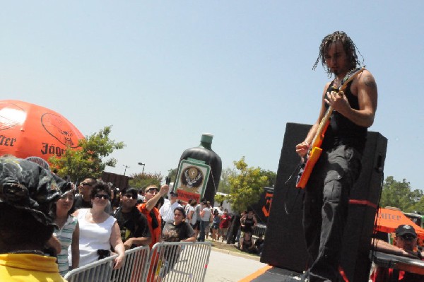 Powderburn at the Mayhem Festival Verizon Wireless Amphitheater