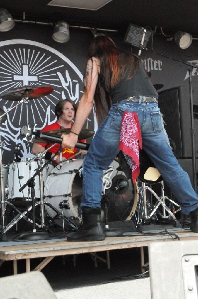 Powderburn at the Mayhem Festival Verizon Wireless Amphitheater