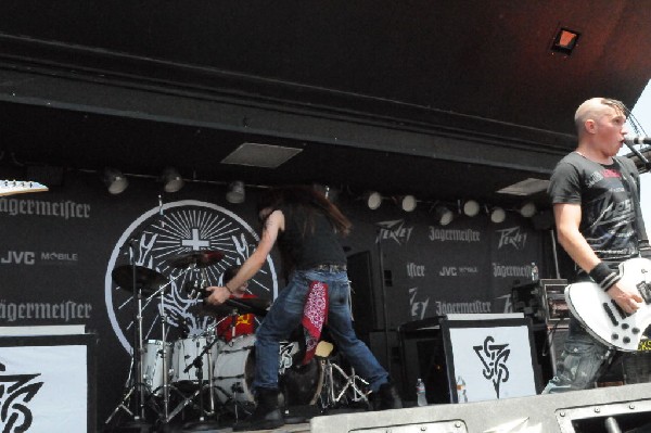 Powderburn at the Mayhem Festival Verizon Wireless Amphitheater