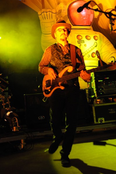 Primus at Stubb's BarBQ, Austin, Texas 05/24/11 - photo by jeff barringer