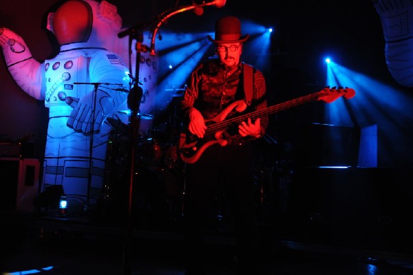 Primus at Stubb's BarBQ, Austin, Texas 05/24/11 - photo by jeff barringer
