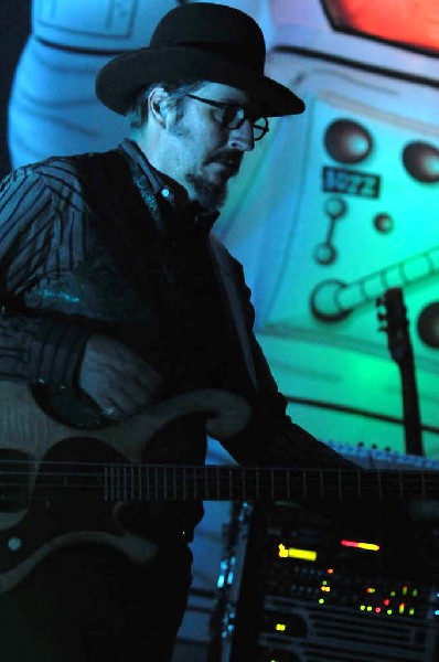 Primus at Stubb's BarBQ, Austin, Texas 05/24/11 - photo by jeff barringer