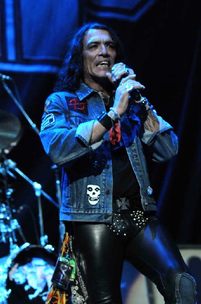 Ratt at the AT&T Center in San Antonio, Texas 07/23/10 - photo by Jeff