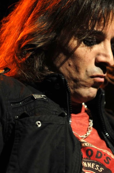 Ratt at the AT&T Center in San Antonio, Texas 07/23/10 - photo by Jeff