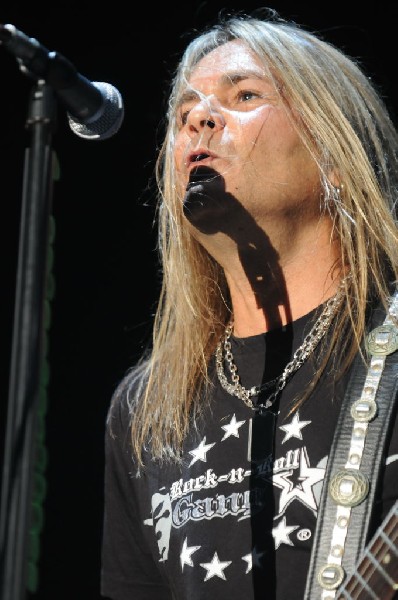 Ratt at the AT&T Center in San Antonio, Texas 07/23/10 - photo by Jeff