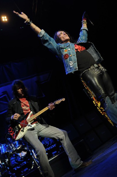 Ratt at the AT&T Center in San Antonio, Texas 07/23/10 - photo by Jeff