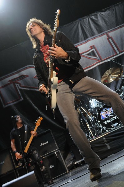 Ratt at the AT&T Center in San Antonio, Texas 07/23/10 - photo by Jeff