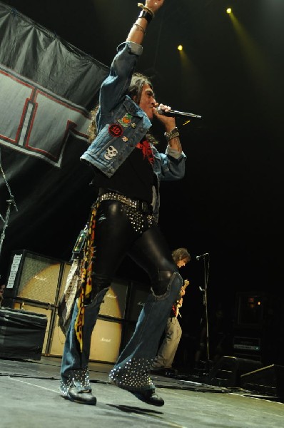 Ratt at the AT&T Center in San Antonio, Texas 07/23/10 - photo by Jeff
