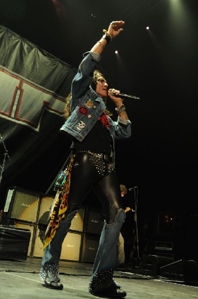 Ratt at the AT&T Center in San Antonio, Texas 07/23/10 - photo by Jeff