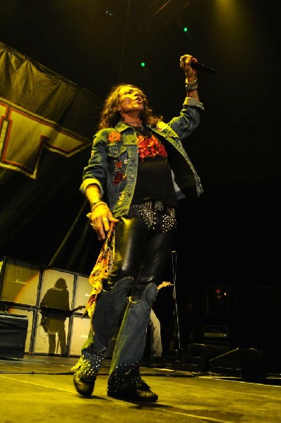 Ratt at the AT&T Center in San Antonio, Texas 07/23/10 - photo by Jeff