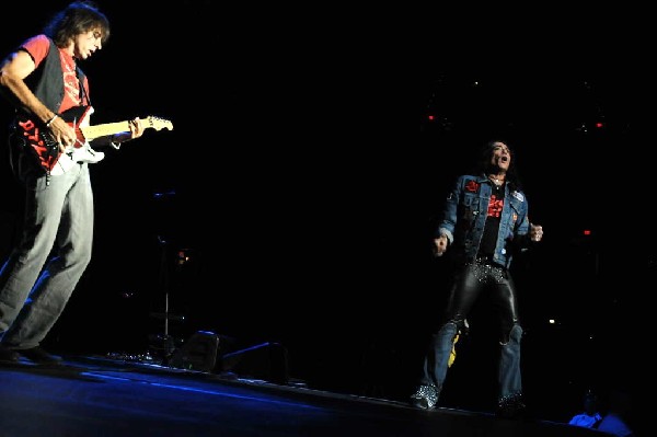 Ratt at the AT&T Center in San Antonio, Texas 07/23/10 - photo by Jeff