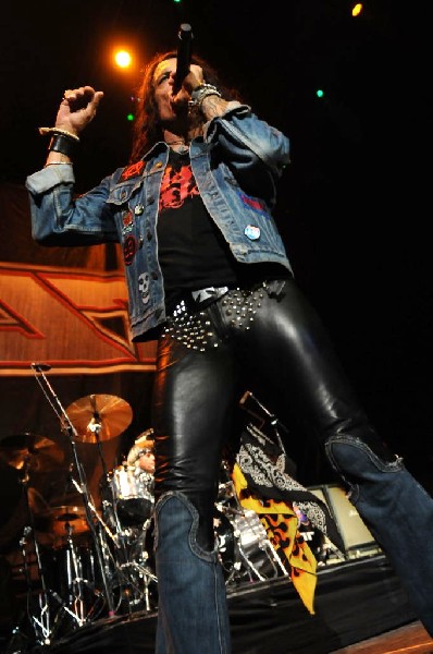 Ratt at the AT&T Center in San Antonio, Texas 07/23/10 - photo by Jeff