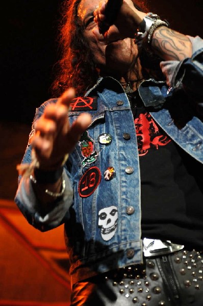 Ratt at the AT&T Center in San Antonio, Texas 07/23/10 - photo by Jeff