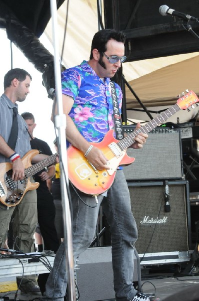 Reel Big Fish on the Route 66 Stage, Warped Tour, Verizon Wireless Amphithe