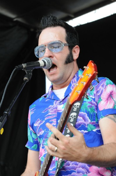 Reel Big Fish on the Route 66 Stage, Warped Tour, Verizon Wireless Amphithe