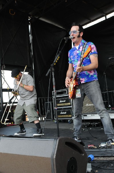 Reel Big Fish on the Route 66 Stage, Warped Tour, Verizon Wireless Amphithe