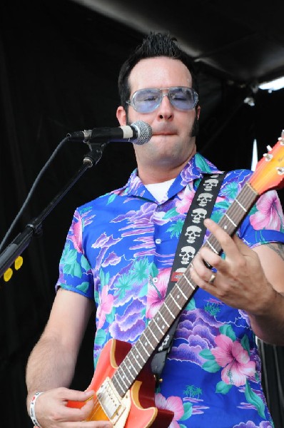 Reel Big Fish on the Route 66 Stage, Warped Tour, Verizon Wireless Amphithe