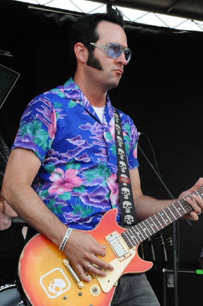 Reel Big Fish on the Route 66 Stage, Warped Tour, Verizon Wireless Amphithe