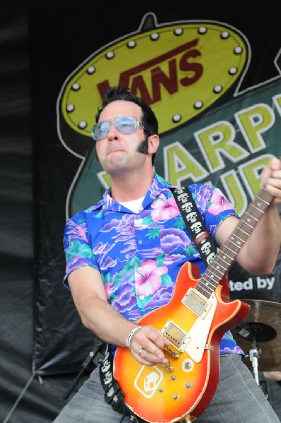 Reel Big Fish on the Route 66 Stage, Warped Tour, Verizon Wireless Amphithe