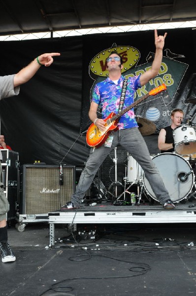 Reel Big Fish on the Route 66 Stage, Warped Tour, Verizon Wireless Amphithe