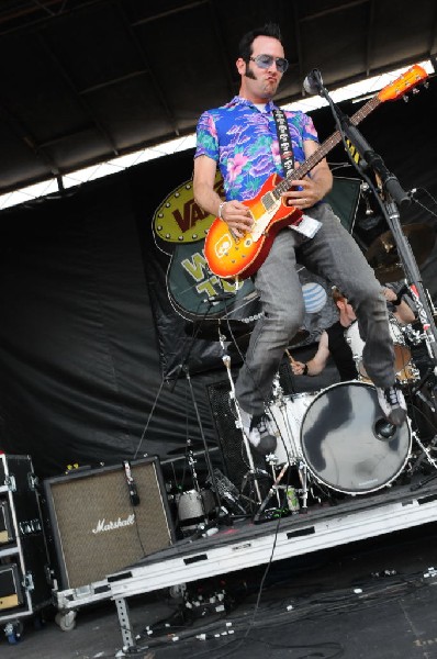 Reel Big Fish on the Route 66 Stage, Warped Tour, Verizon Wireless Amphithe