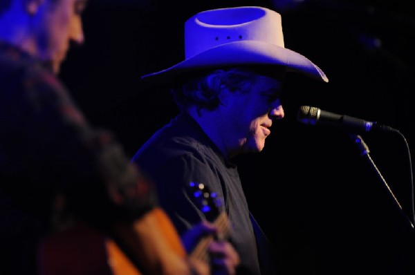 Robert Earl Keen at La Zona Rosa, Austin, Texas