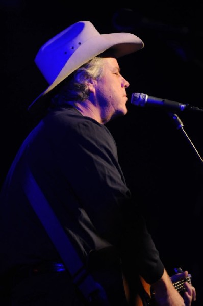 Robert Earl Keen at La Zona Rosa, Austin, Texas