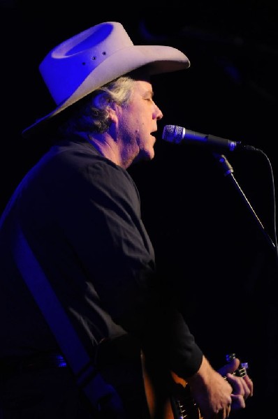 Robert Earl Keen at La Zona Rosa, Austin, Texas