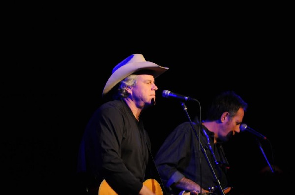 Robert Earl Keen at La Zona Rosa, Austin, Texas