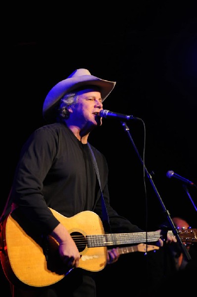 Robert Earl Keen at La Zona Rosa, Austin, Texas