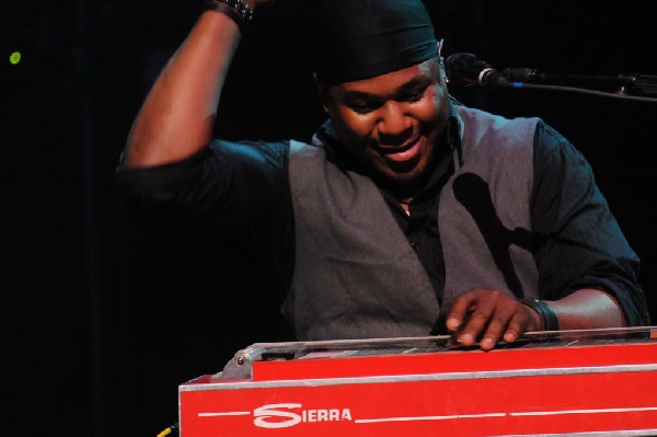 Robert Randolph on the Experience Hendrix Tour, ACL Live at the Moody Theat