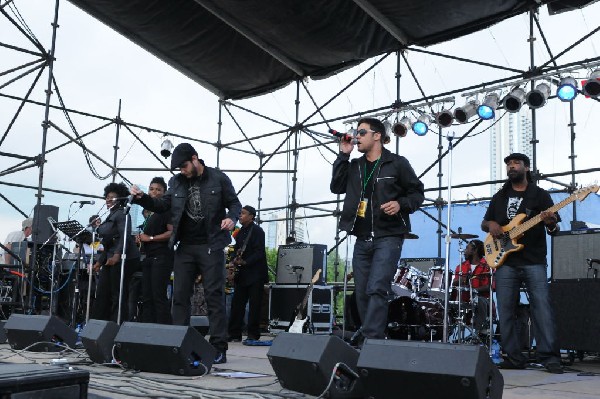 Roots Revealers at the Austin Reggae Festival, 04/17/10, Auditorium Shores,