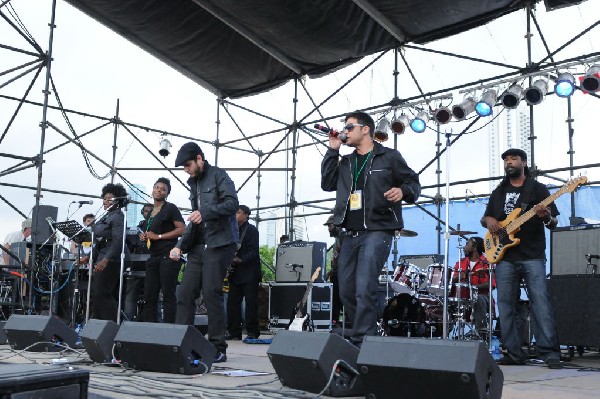 Roots Revealers at the Austin Reggae Festival, 04/17/10, Auditorium Shores,